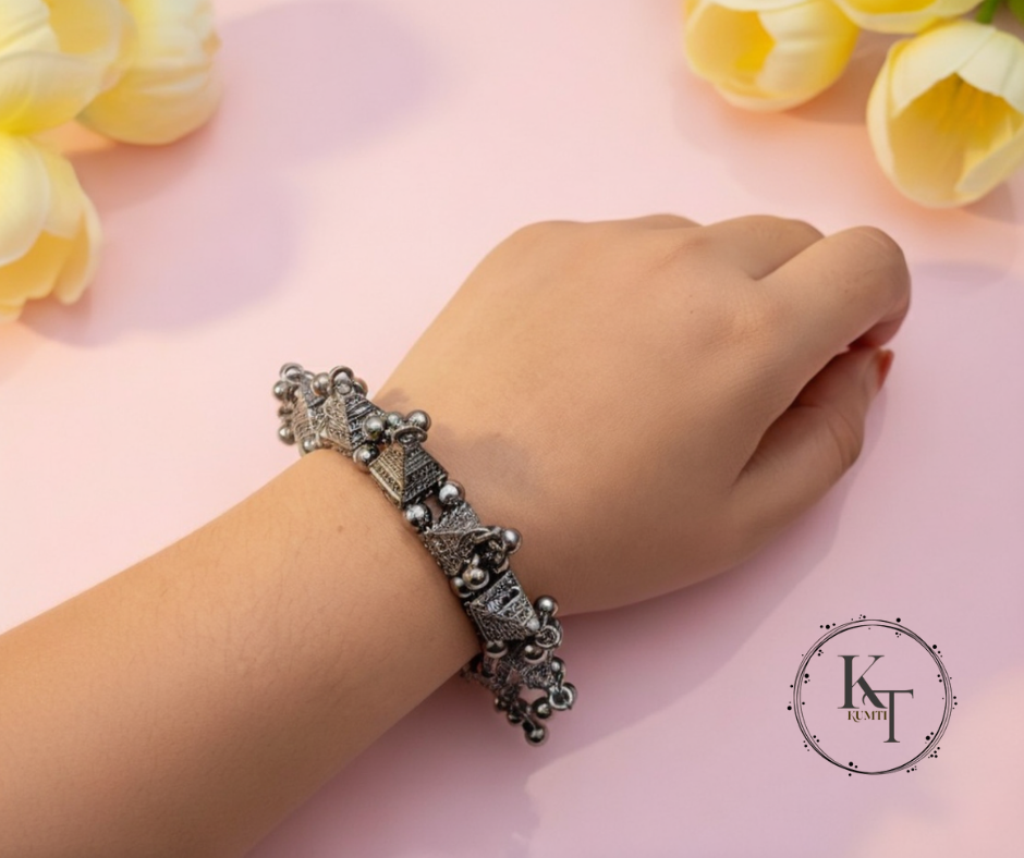 Antique-Look Bracelet