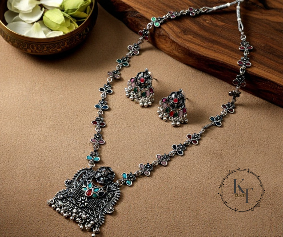 Oxidized Blossom Necklace