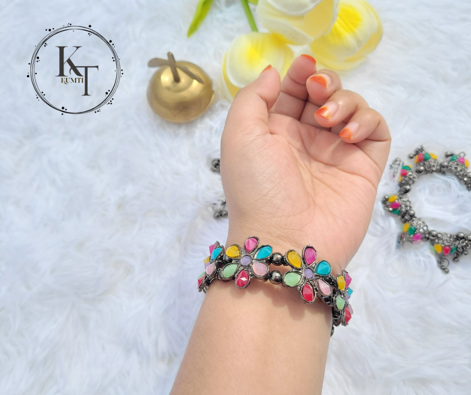 Flower-Link Bracelet 2